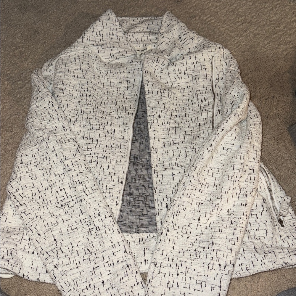 Max Studio White and Black Textured Blazer